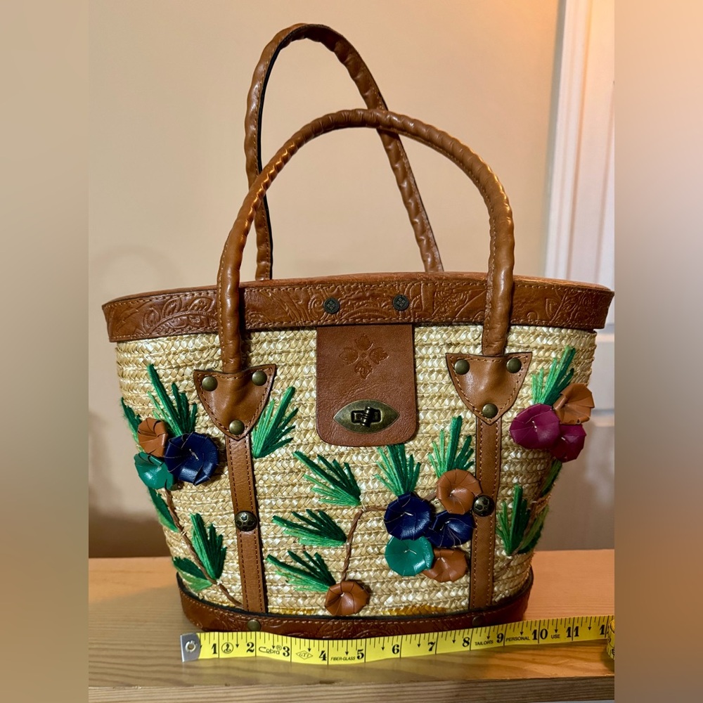 ✨ Patricia Nash Straw Wicker Tote – Preloved & Unique ✨ - Picture 2 of 14